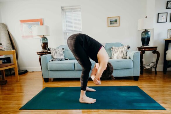 Yoga Detox – 8 Easy Yoga Poses to Detox Your Complete Body